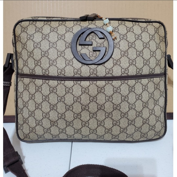 Gucci Other - Gucci Supreme interlock GG Shoulder Bag